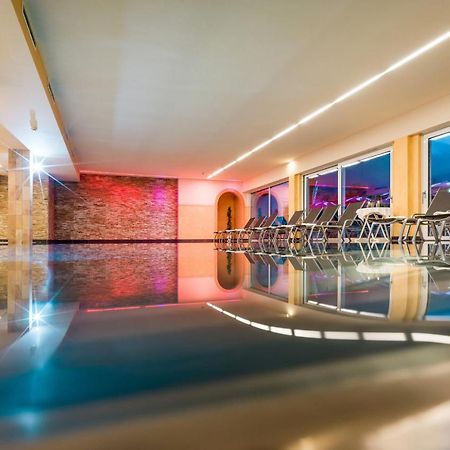 Hotel Harfenwirt Вильдшёнау Экстерьер фото