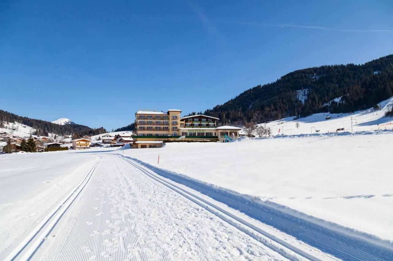 Hotel Harfenwirt Вильдшёнау Экстерьер фото