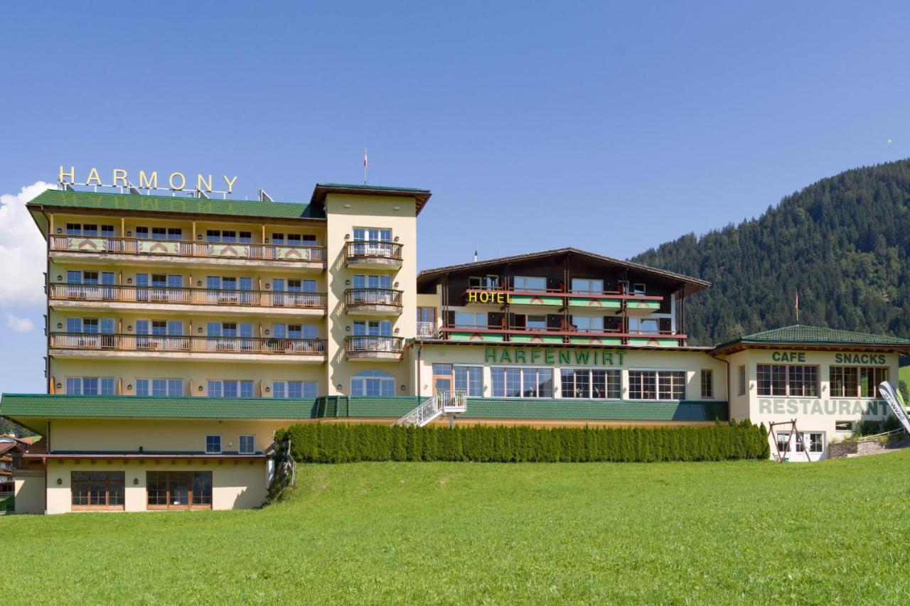 Hotel Harfenwirt Вильдшёнау Экстерьер фото
