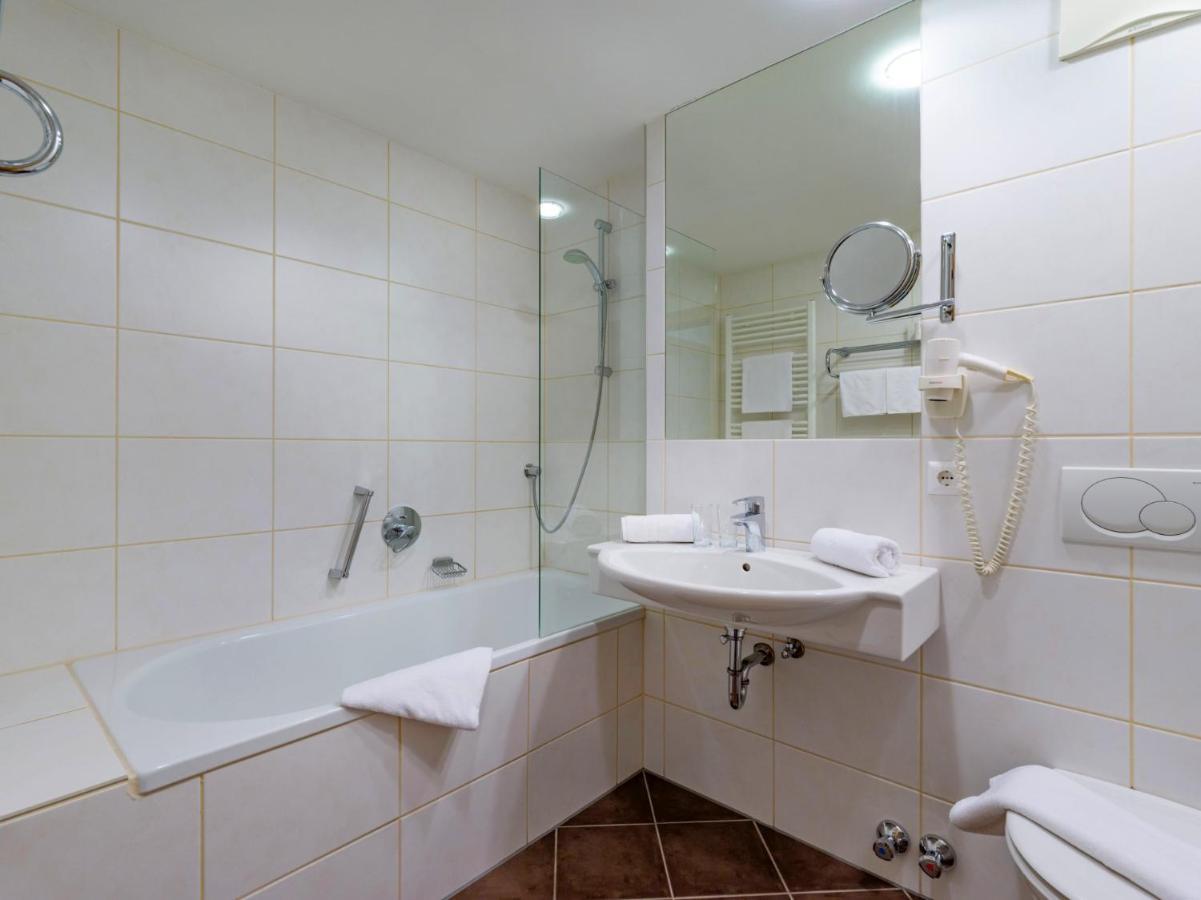 Hotel Harfenwirt Вильдшёнау Экстерьер фото