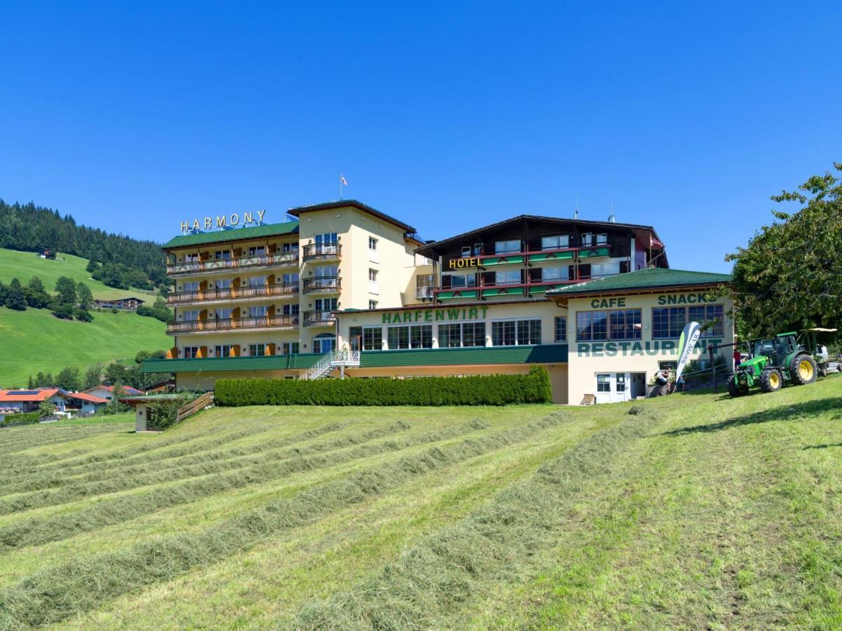Hotel Harfenwirt Вильдшёнау Экстерьер фото