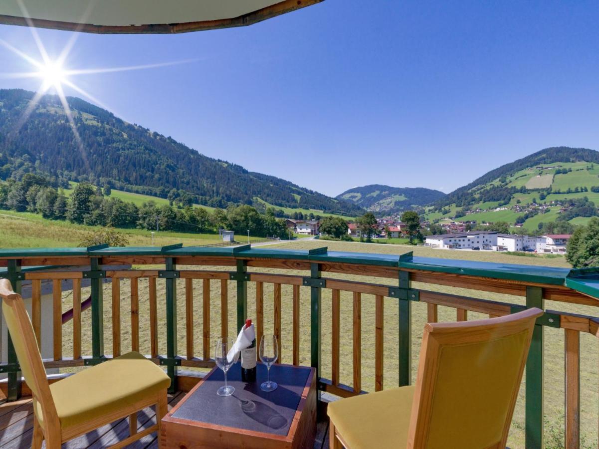 Hotel Harfenwirt Вильдшёнау Экстерьер фото