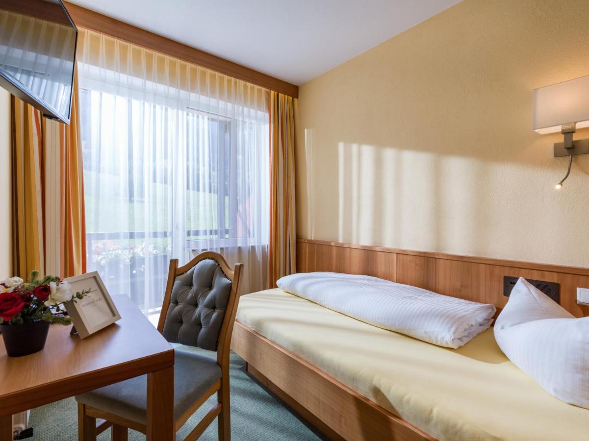 Hotel Harfenwirt Вильдшёнау Экстерьер фото