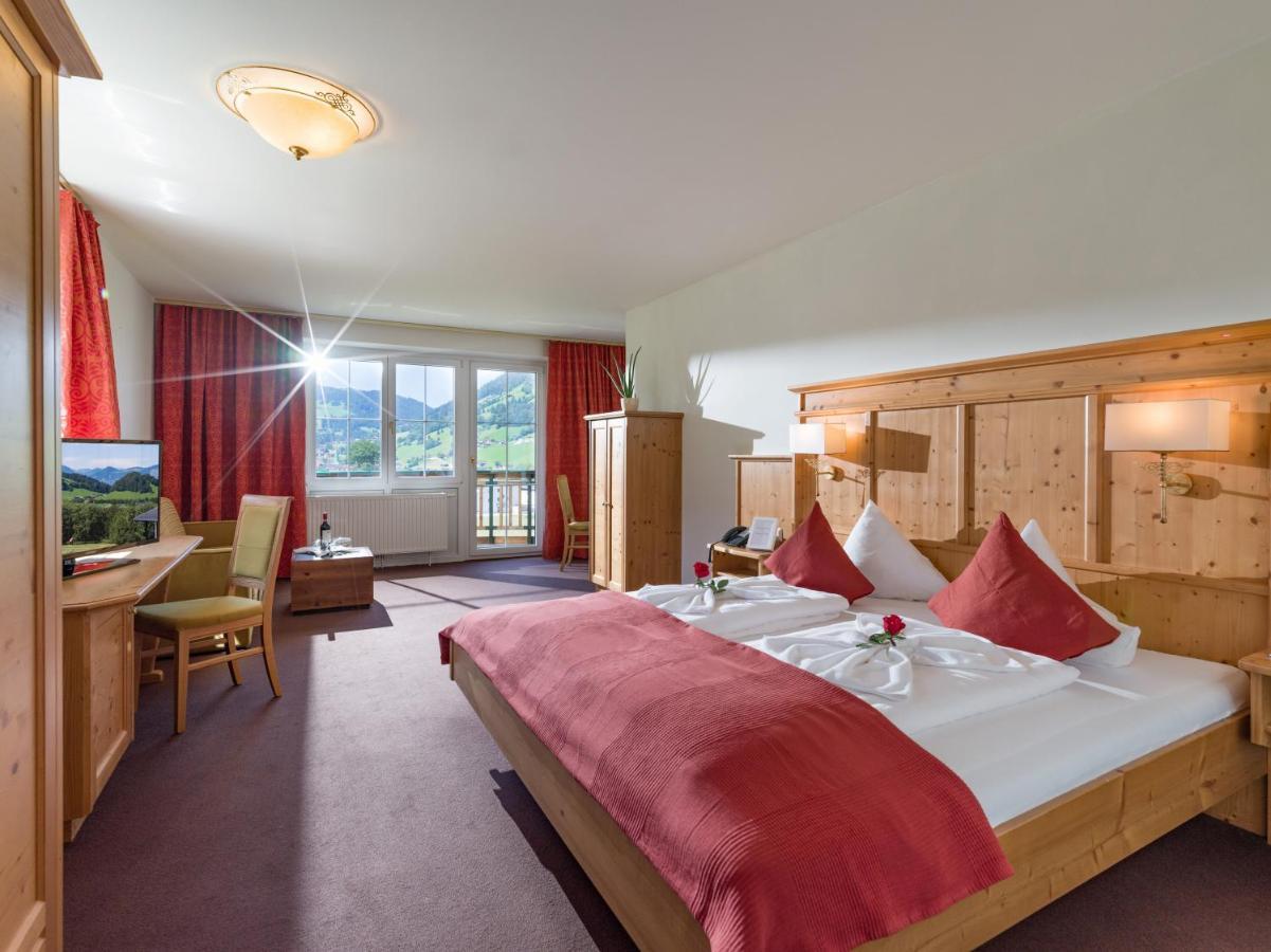 Hotel Harfenwirt Вильдшёнау Экстерьер фото