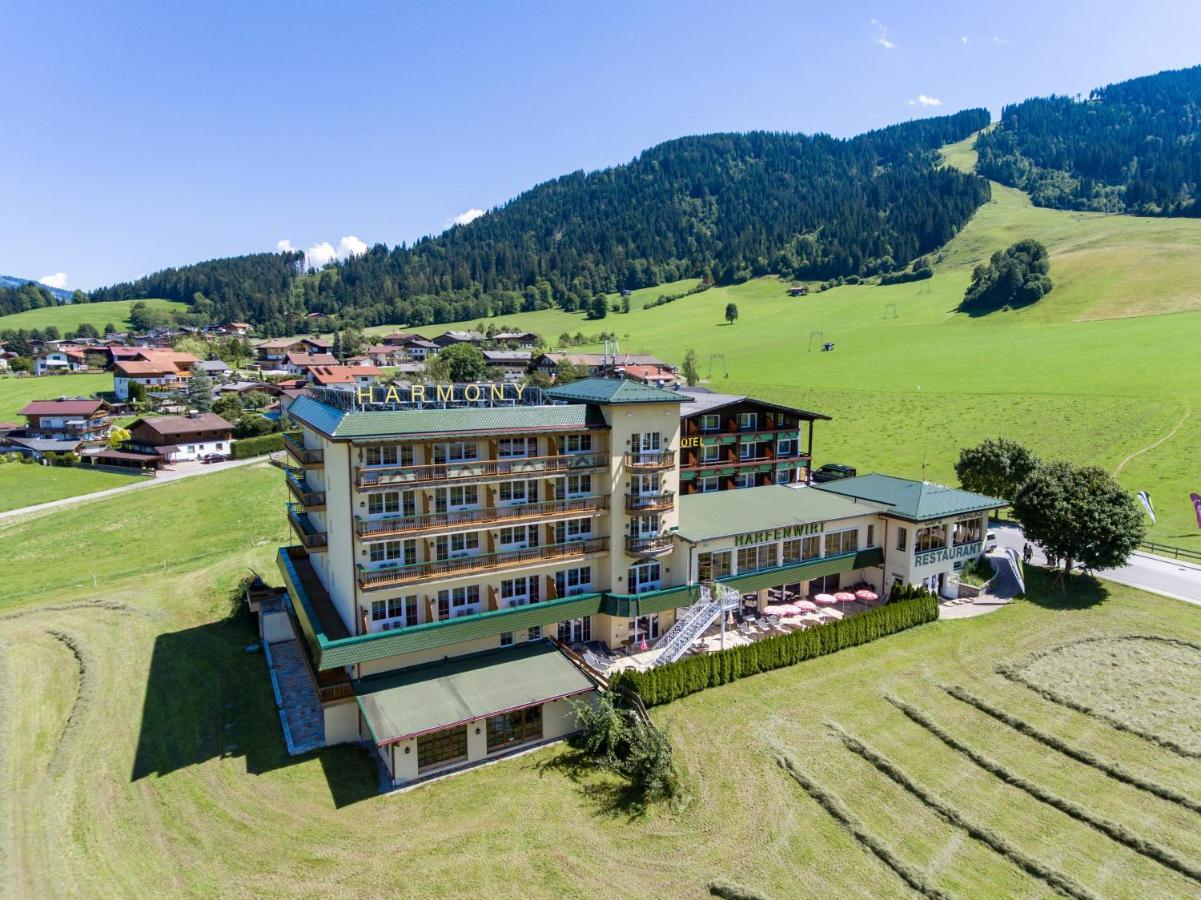 Hotel Harfenwirt Вильдшёнау Экстерьер фото