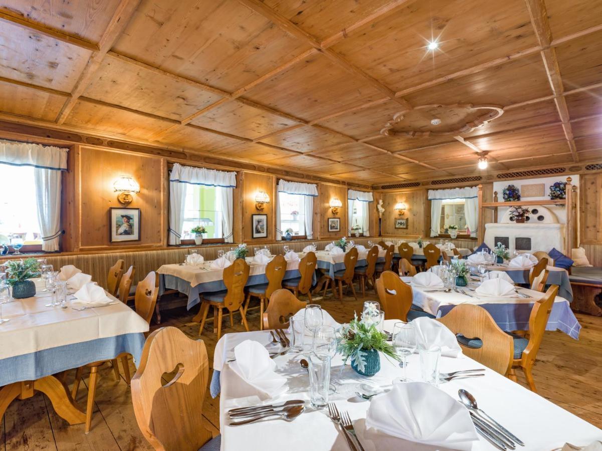 Hotel Harfenwirt Вильдшёнау Экстерьер фото