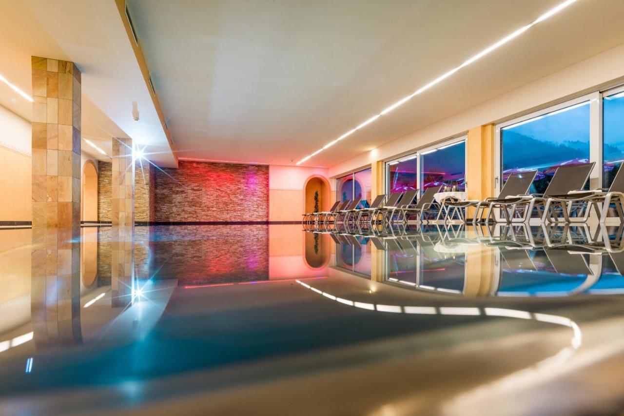 Hotel Harfenwirt Вильдшёнау Экстерьер фото
